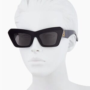 Loewe Cat eye anagram Sunglasses black